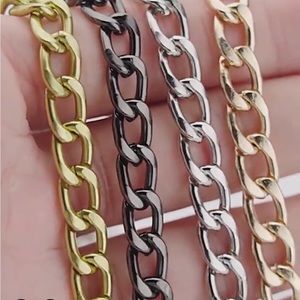 004B:⭐️Crossbody Purse Chain Strap - Unbranded